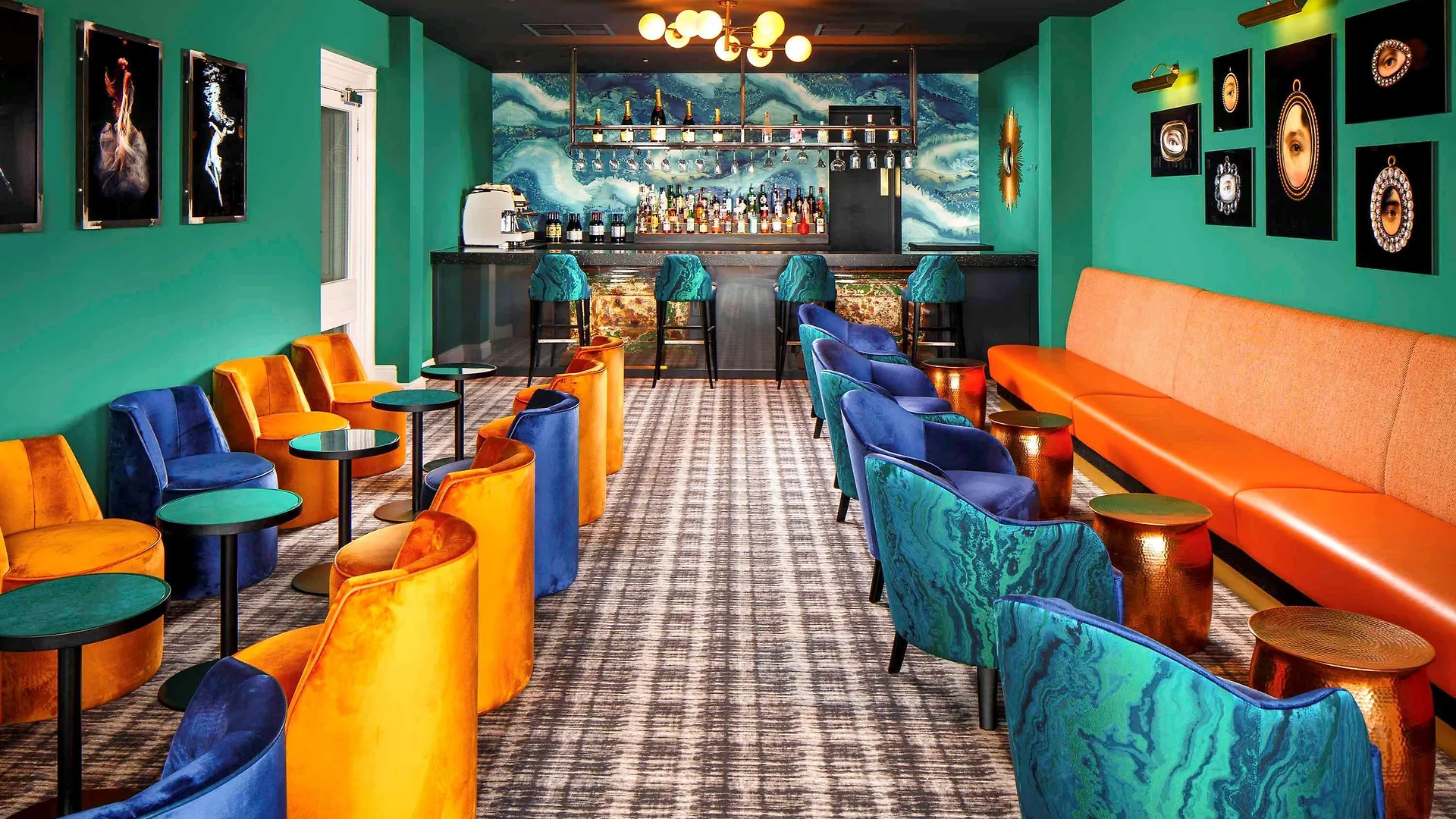 Mercure Brighton Seafront Hotel 4*,